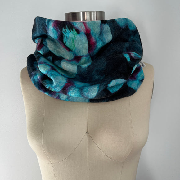 'Blooming' Cashmere Cowl