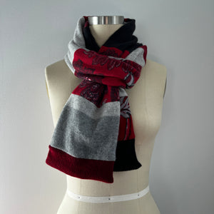 'Queen of Hearts' Cashmere Scarf